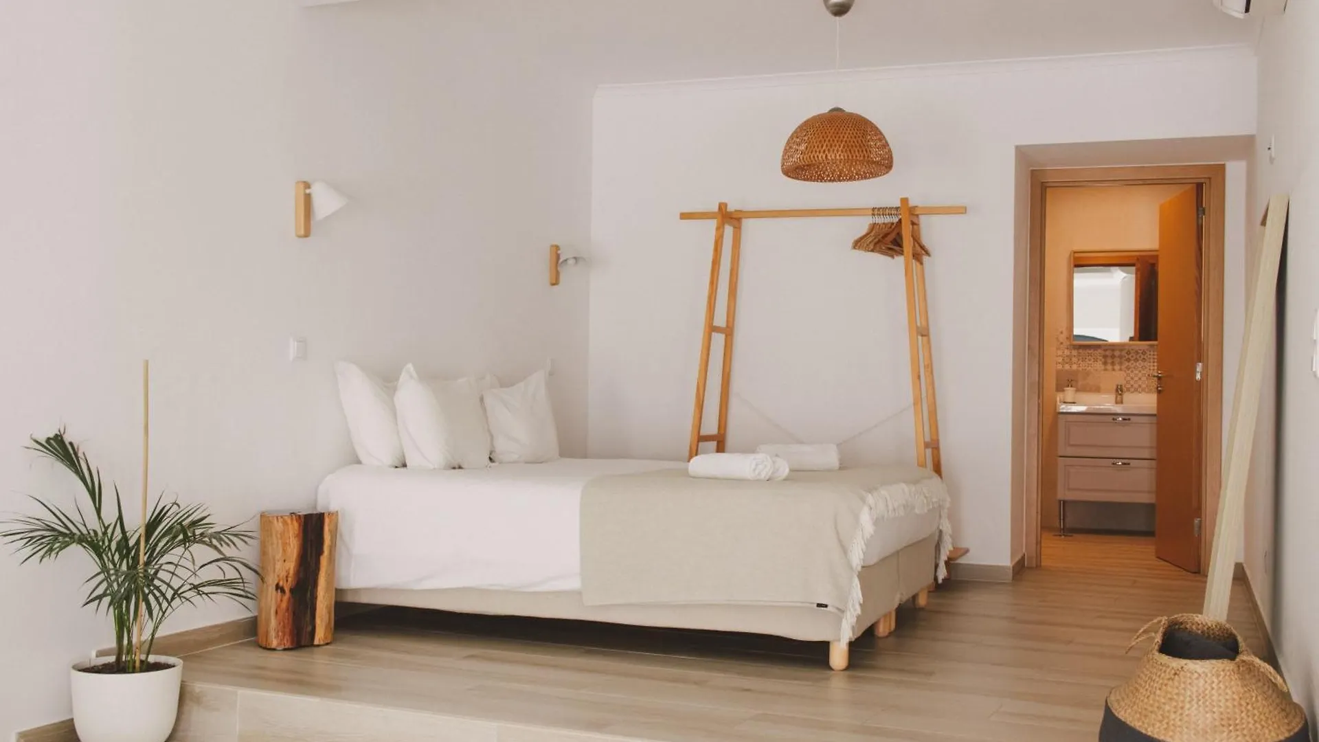 Pure Fonte Velha B&B Vila do Bispo Bed & Breakfast